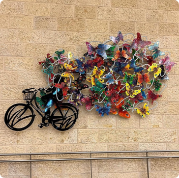 The JNF – Installation of “Lovely Day” in Ben Gurion airport.